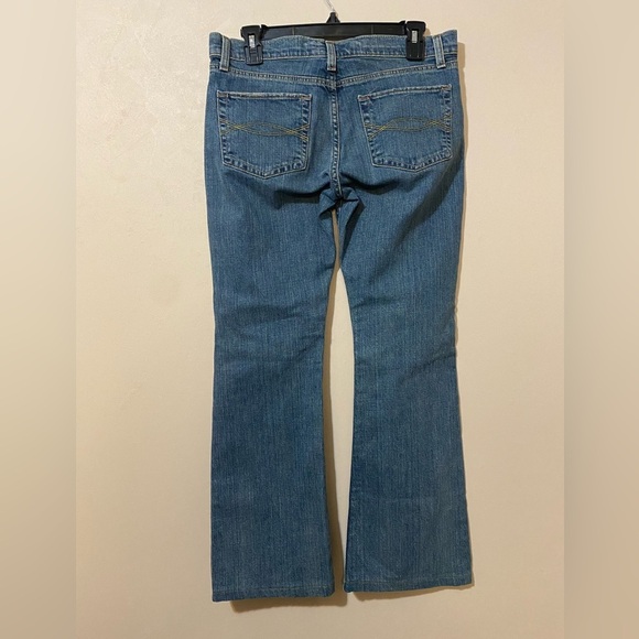 Abercrombie & Fitch Flare Boot Cut Stretch Jeans Denim women’s size 4 Short - Picture 6 of 6